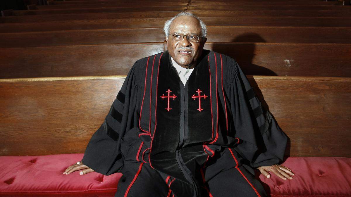 The Rev. Wallace S. Hartsfield is pictured in a 2008 photo. Hartsfield, a longtime religious and community leader, died Thursday at age 90.