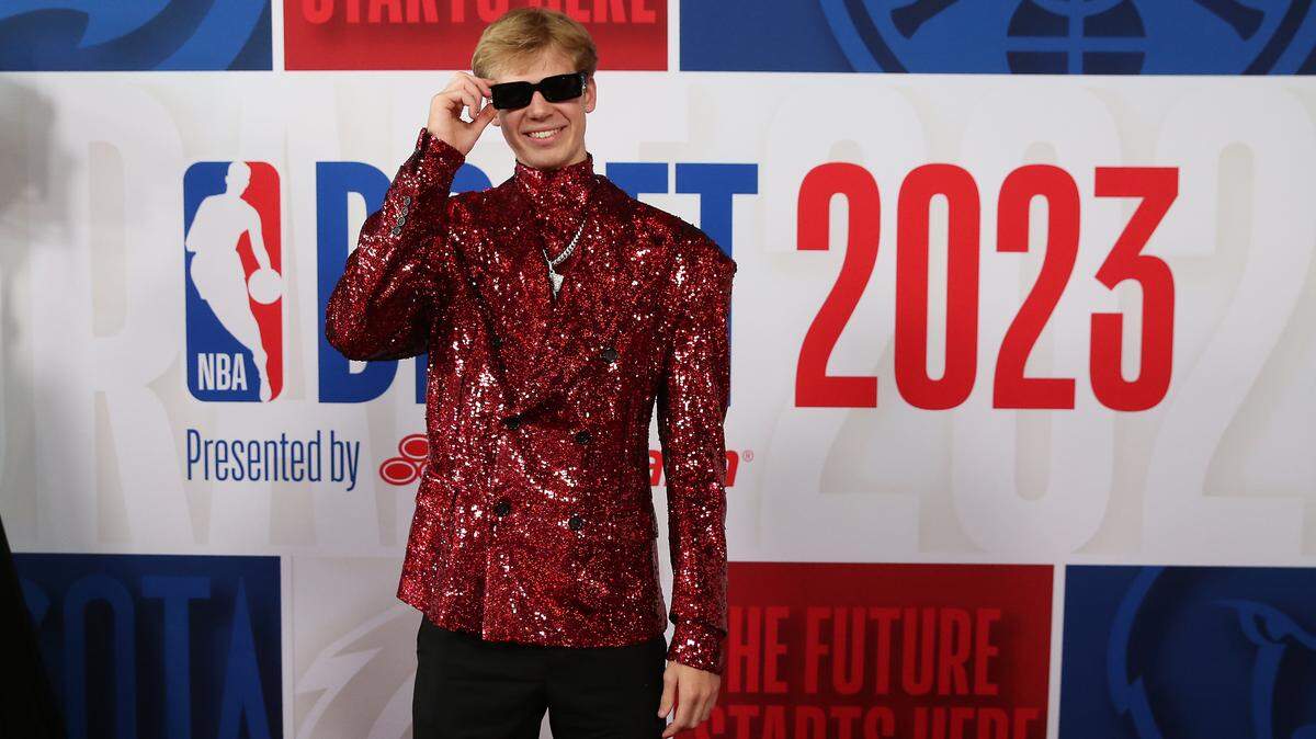 Gradey Dick (Kansas) arrives for the first round of the 2023 NBA Draft at Barclays Arena.