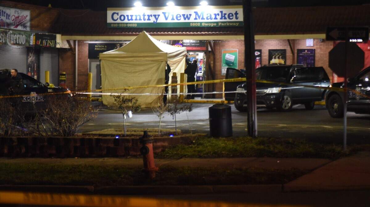 Kansas City police were investigating the fatal shooting of a man on Friday evening at the Country View Market, 5802 Swope Parkway.
