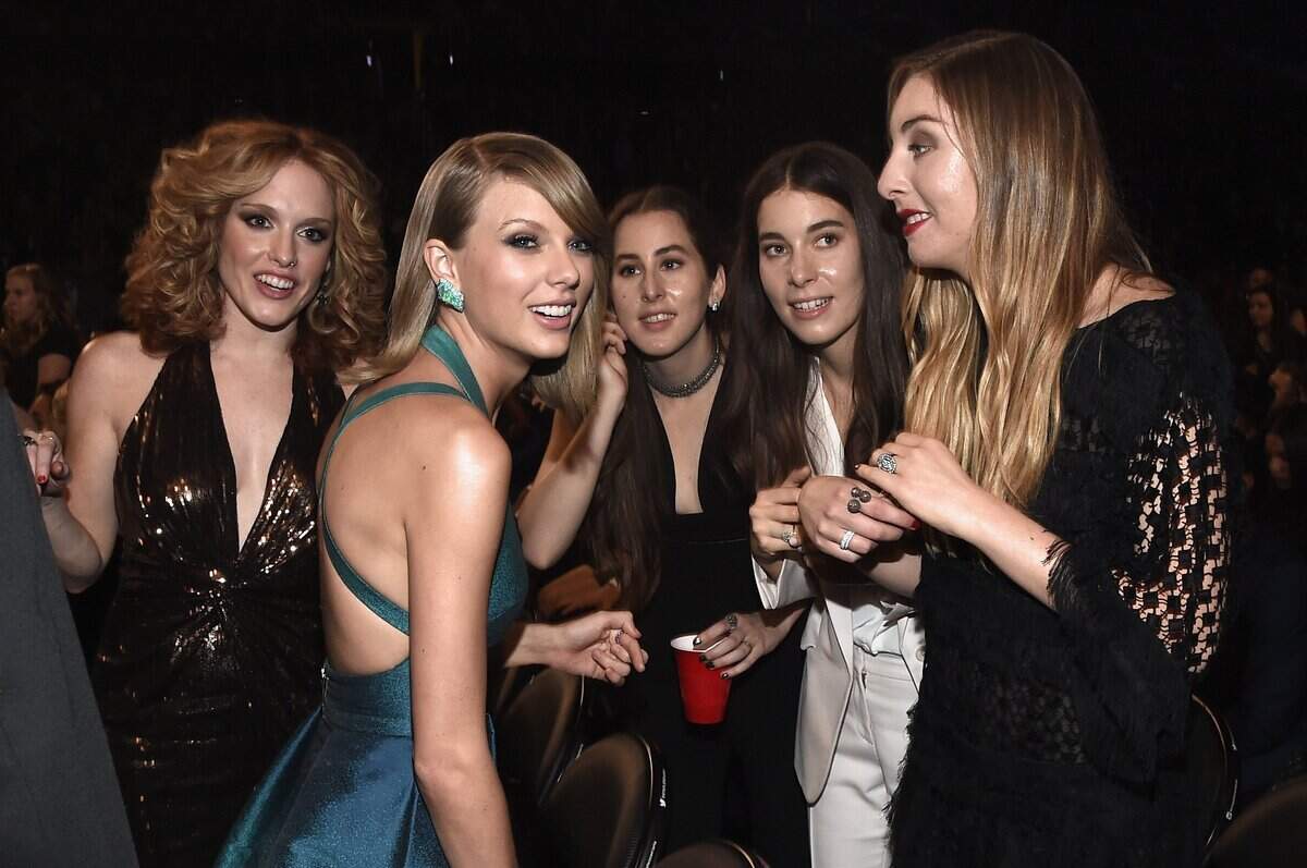 Abigail Anderson and recording artists Taylor Swift, Alana Haim, Danielle Haim and Este Haim of Haim attend the 57th Annual Grammy Awards at the Staples Center on February 8, 2015 in Los Angeles, California.