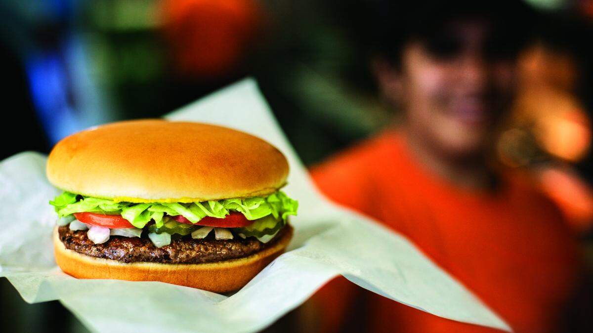 Whataburger uses 100% pure beef for its burgers and a toasted five-inch bun.