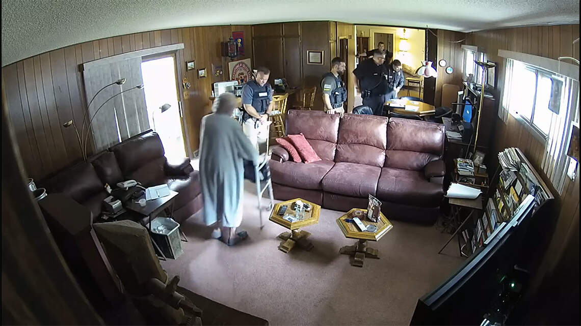 Video of Marion, Kansas, police raid shows chief scurrying away from 98-year-old newswoman | Opinion