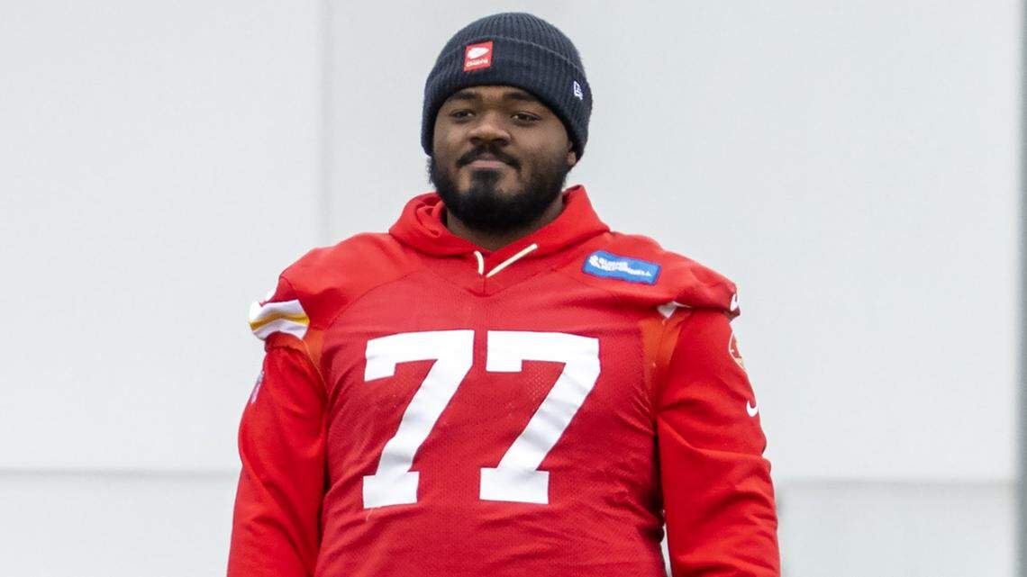 Chiefs explain plans for Wanya Morris, Jaylon Moore at tackle vs. Houston Texans