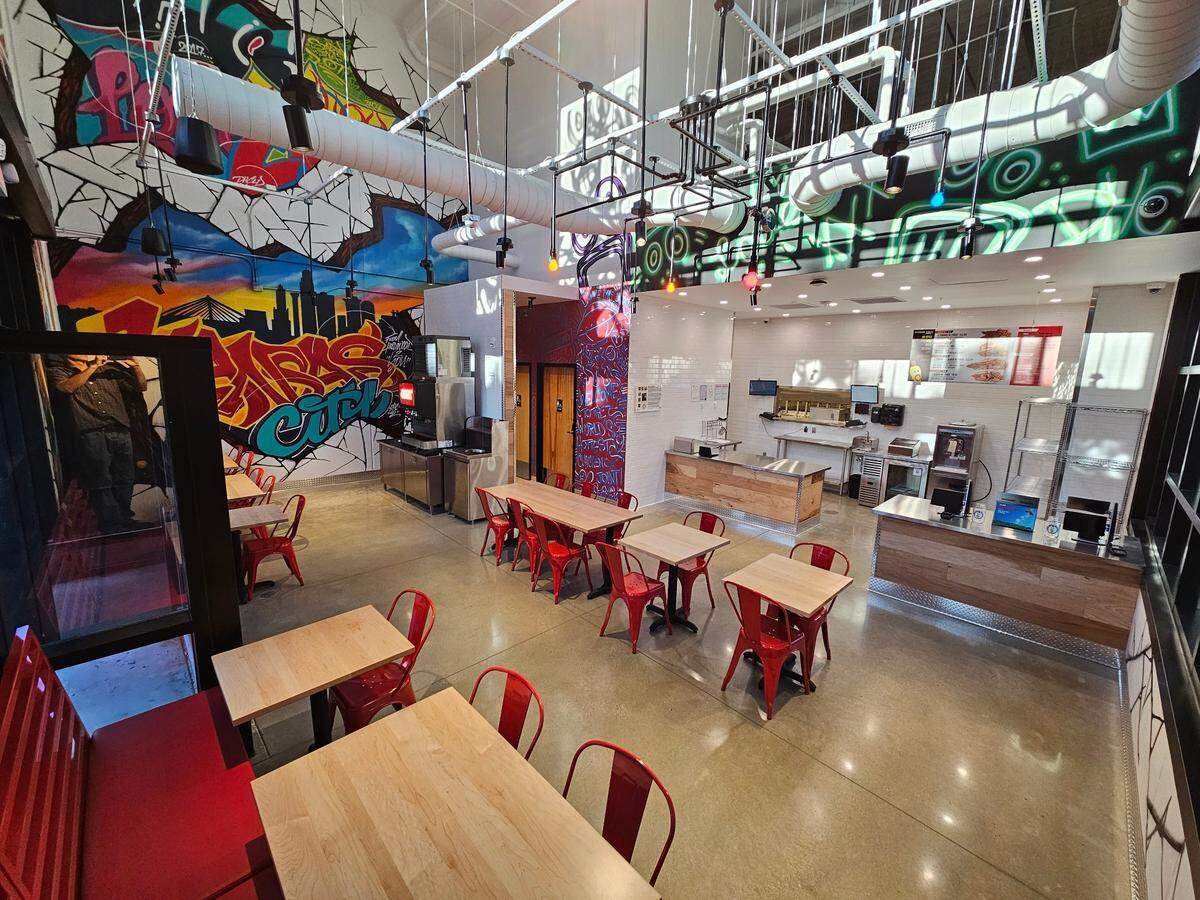 Dave’s Hot Chicken is now open at 4121 Broadway Blvd.