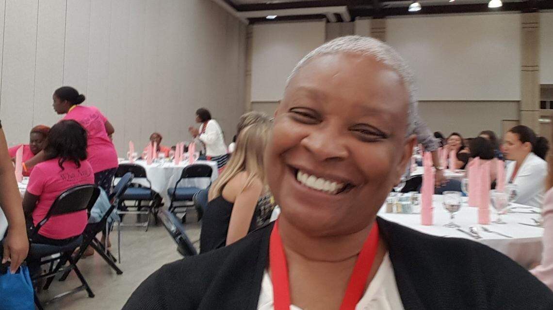 Former Jayhawks track and field star Halcyon MacKnight has died at the age of 61, KU athletics department has announced.