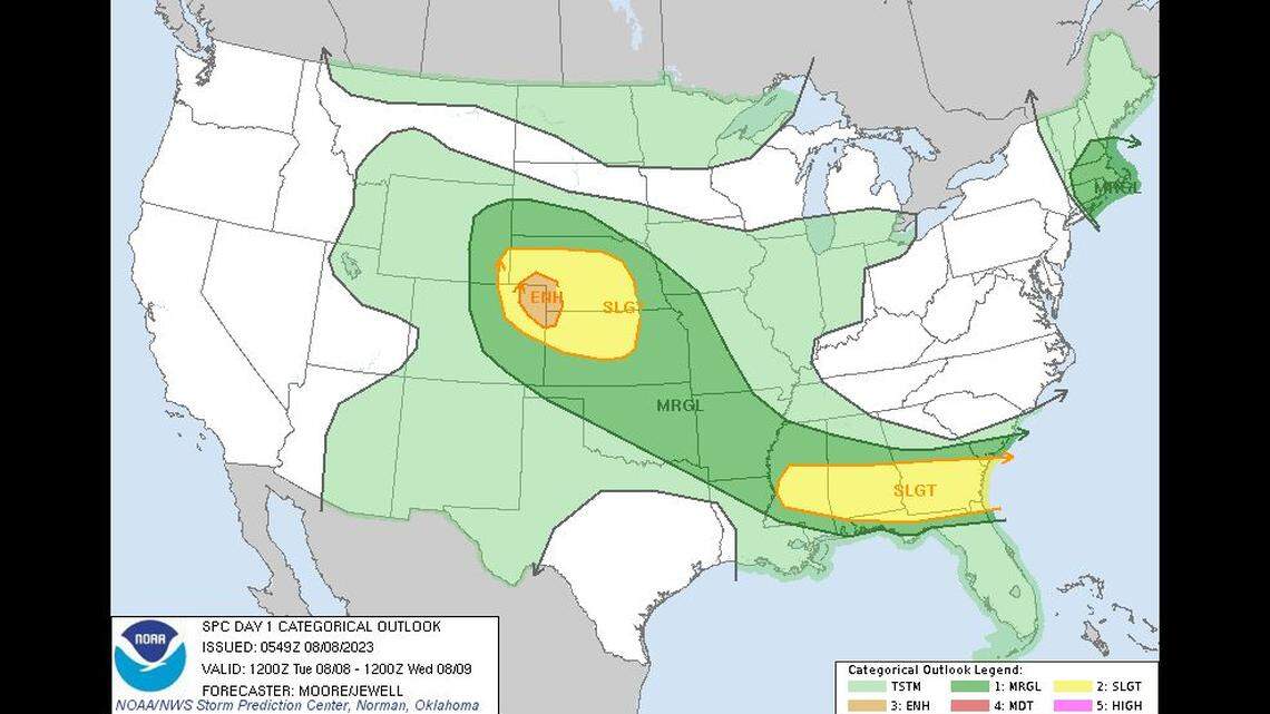 Strong to severe thunderstorms are expected to move into in the Kansas City overnight with the main threats are gusty winds and heavy rains, according to the National Weather Service.