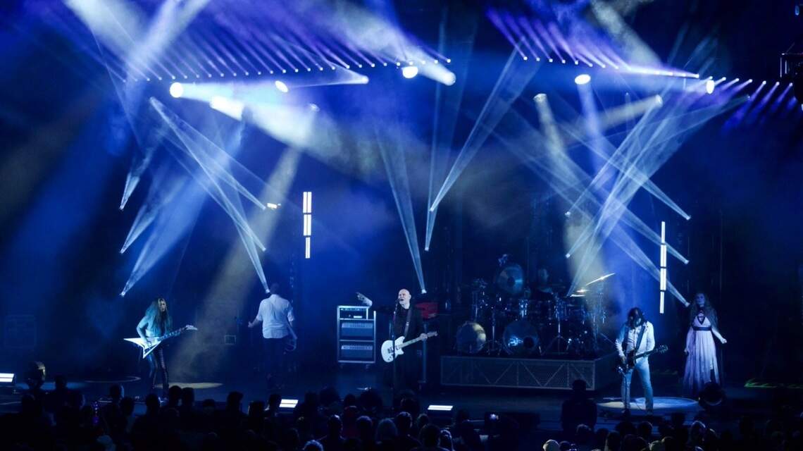 ‘I lost my mind’: The Smashing Pumpkins blow fans away at rousing Kansas City concert