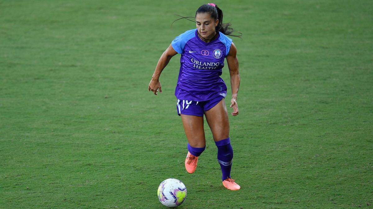 Canadian midfielder Jordyn Listro enjoyed a stellar collegiate career but has yet to make a huge impact on the professional level. She’ll get that chance in KC after being traded Tuesday from the Orlando.