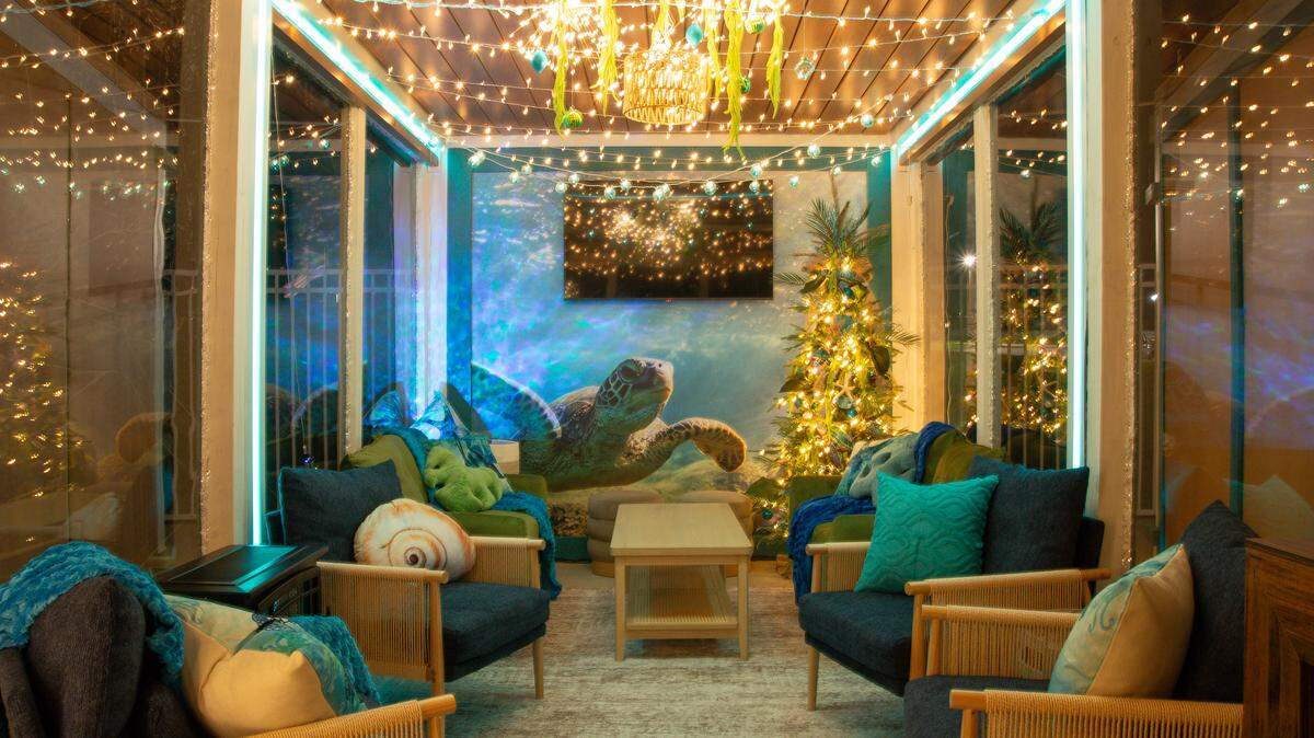 Margaritaville’s Christmassy cabanas are helping patrons celebrate the holidays.