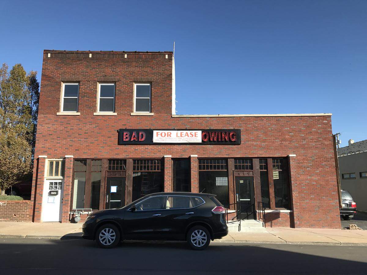 Bad Axe Throwing had planned to open at 1727-1729 Oak St.