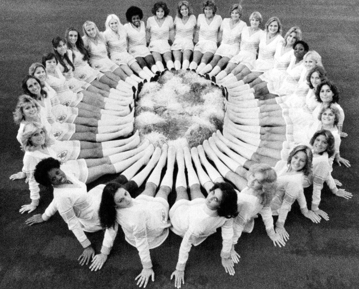 Kansas City Chiefs cheerleaders pose in formation in 1978.
