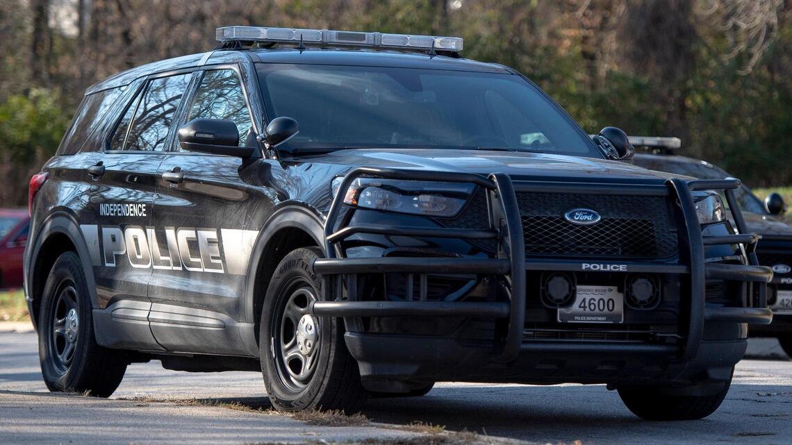 Man killed in shooting at gas station near Arrowhead Stadium during Chiefs game