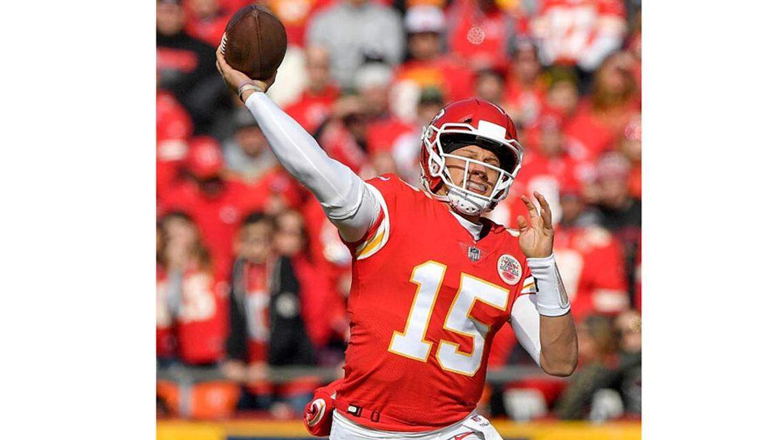 Kansas City Chiefs quarterback Patrick Mahomes threw his 30th touchdown pass of the season against the Arizona Cardinals in the first quarter to wide receiver Tyreek Hill while the teams played in Kansas City.