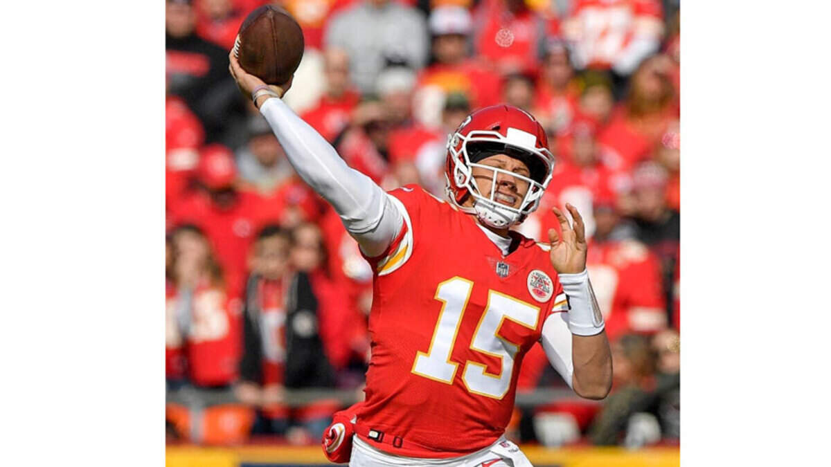Kansas City Chiefs quarterback Patrick Mahomes threw his 30th touchdown pass of the season against the Arizona Cardinals in the first quarter to wide receiver Tyreek Hill while the teams played in Kansas City.