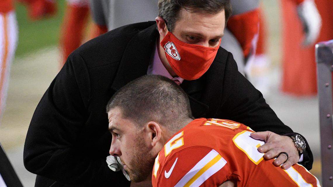 Former NFL QB on why Eric Fisher’s injury may be trouble for Chiefs in Super Bowl