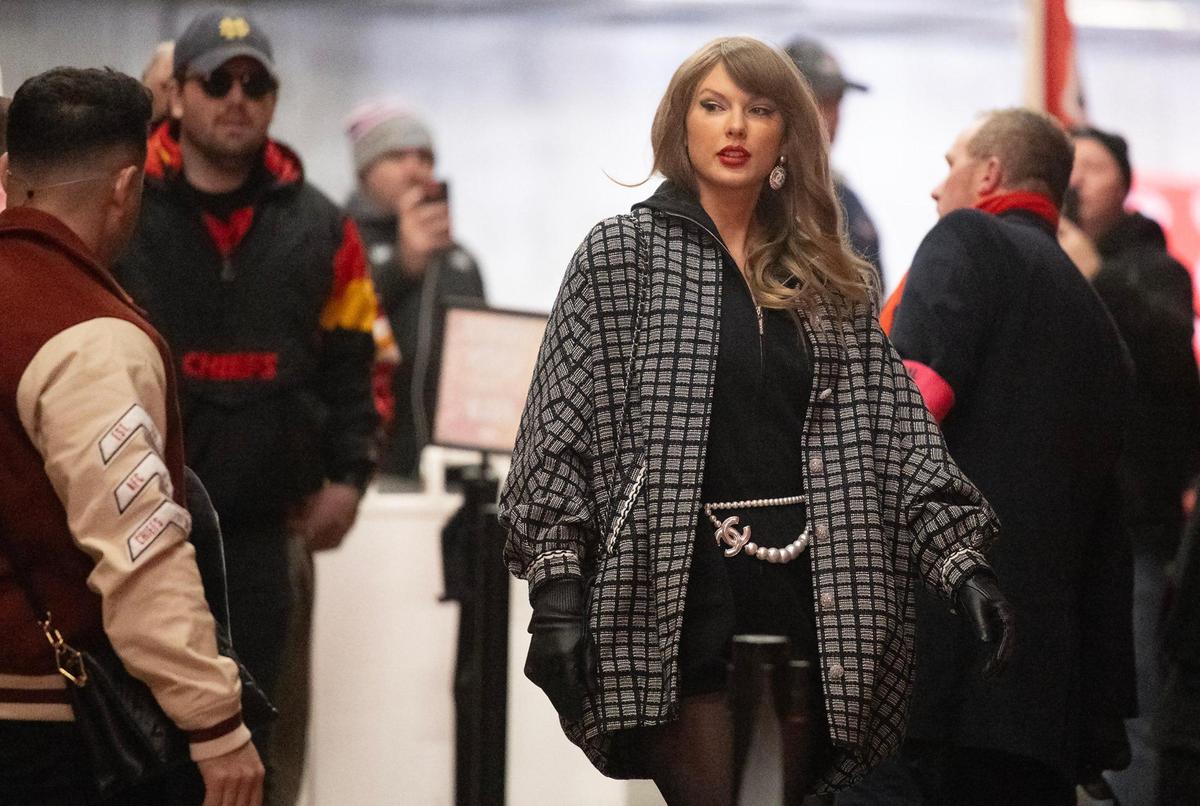Taylor Swift arrives for the Kansas City Chiefs game against the Houston Texans before the AFC Divisional Round playoff game on Saturday, Jan. 18, 2025, at GEHA Field at Arrowhead Stadium.