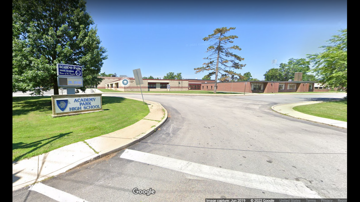 Fights broke out at Academy Park High School in Sharon Hill, Pennsylvania, after student protests against a recent school district decision to ban hoodies and hats.