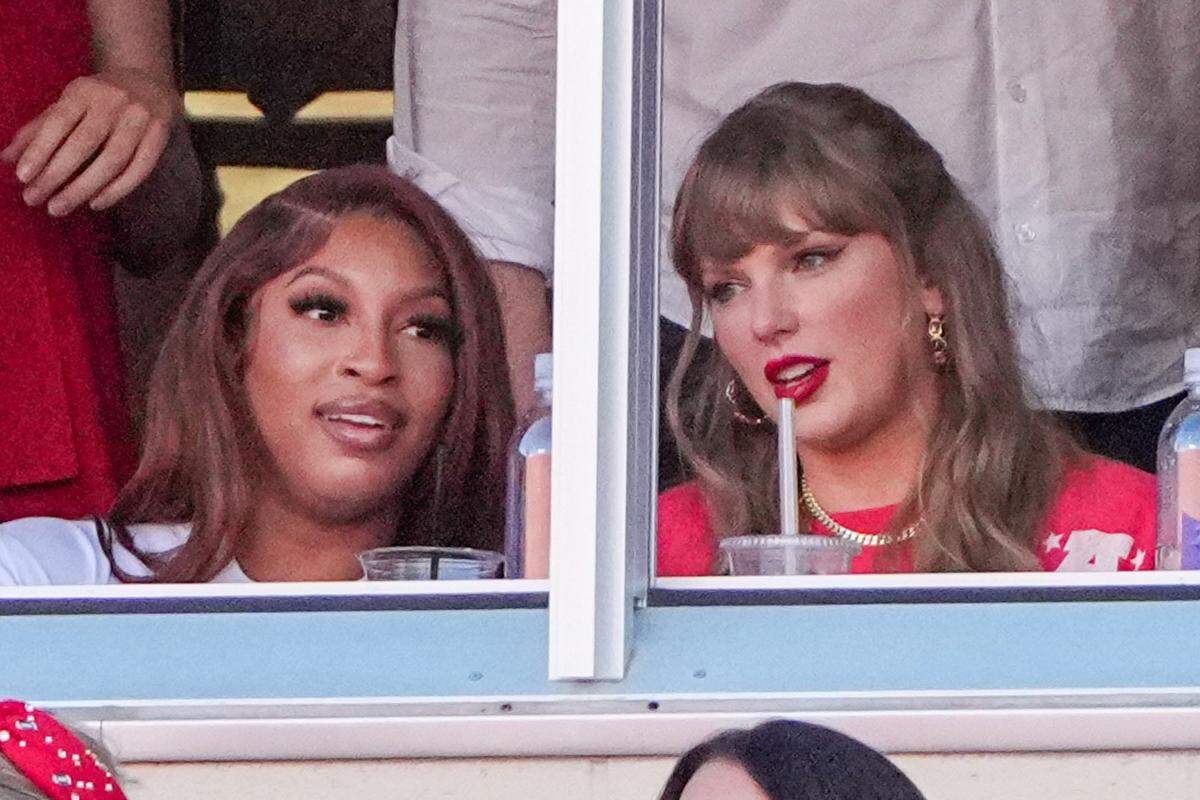 Superstar singer Taylor Swift watches play during the second half of the game between the Kansas City Chiefs and Cincinnati Bengals at GEHA Field at Arrowhead Stadium.