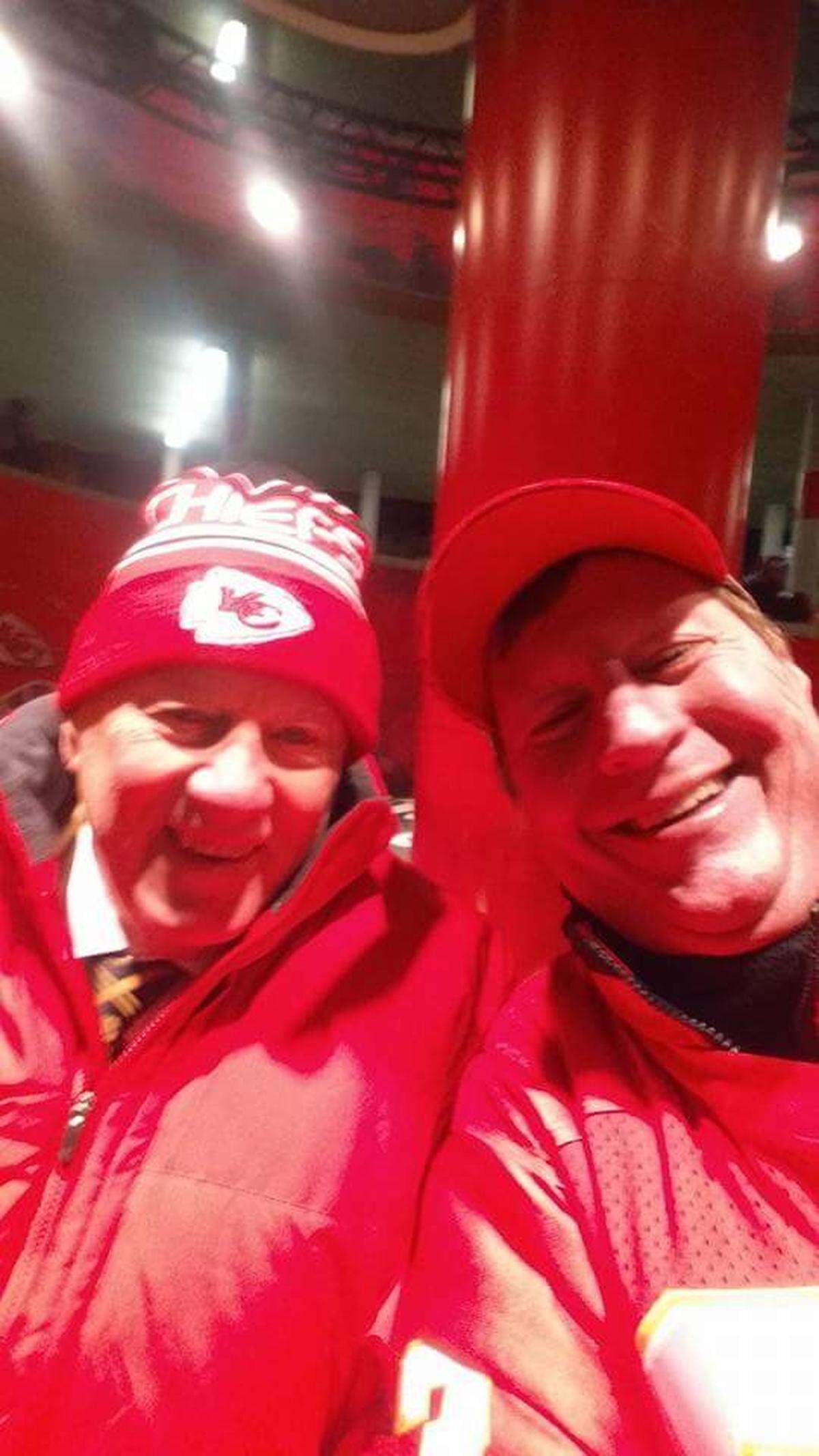 A selfie of Kansas City Chiefs icon Len Dawson and Ron Locklar at a game in 2016.