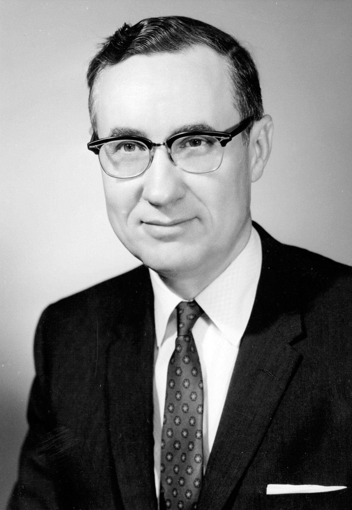 Mayor Ilus W. Davis