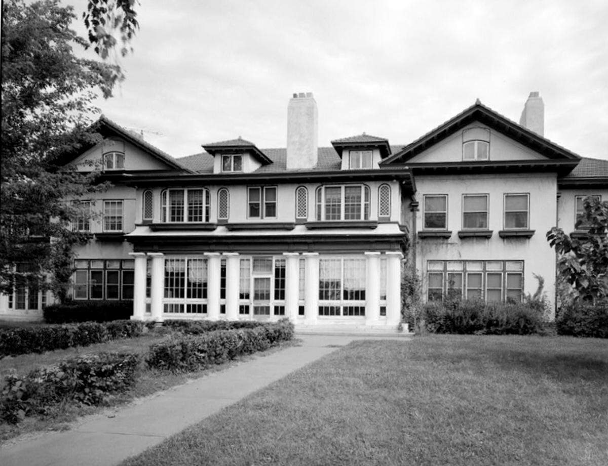 Longview Farm main residence from the Historic American Buildings Survey.