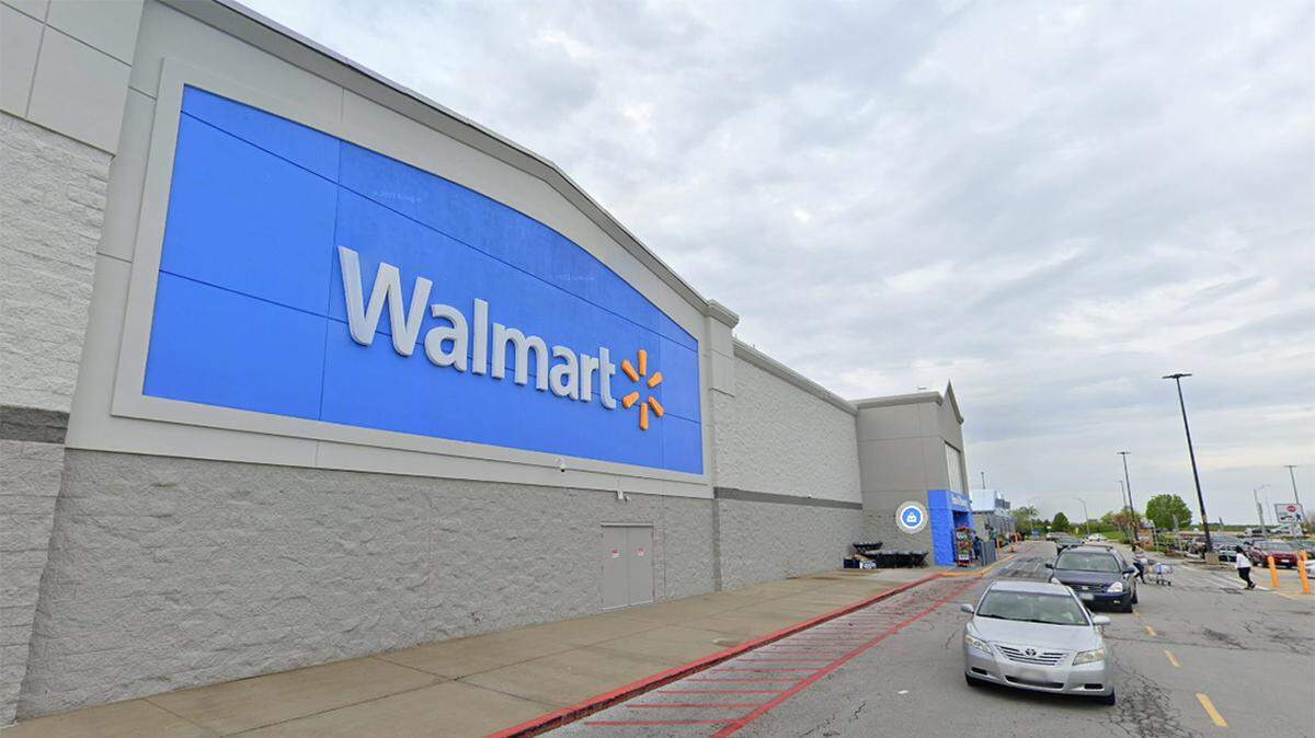 Walmart Supercenter at 8551 N. Boardwalk Ave, Kansas City, MO 64154