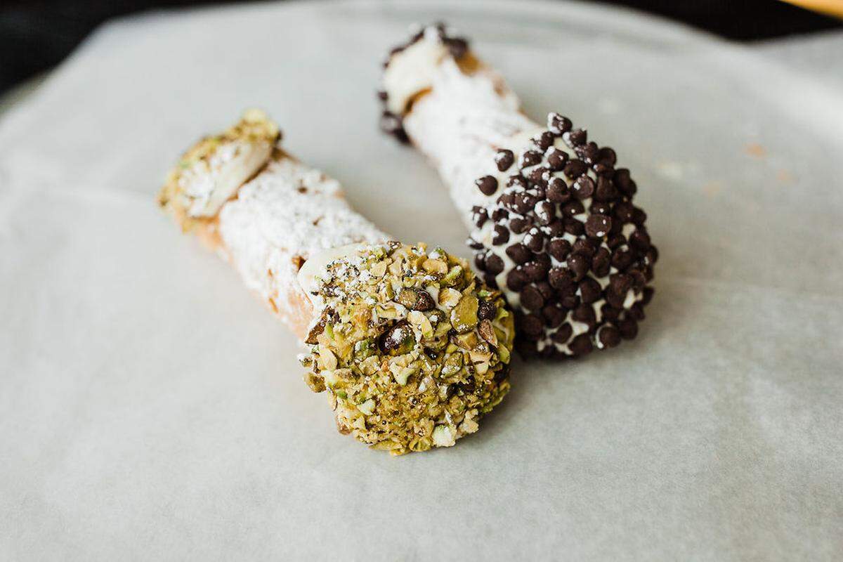 Cannolis make up Providence Pizza’s dessert menu.