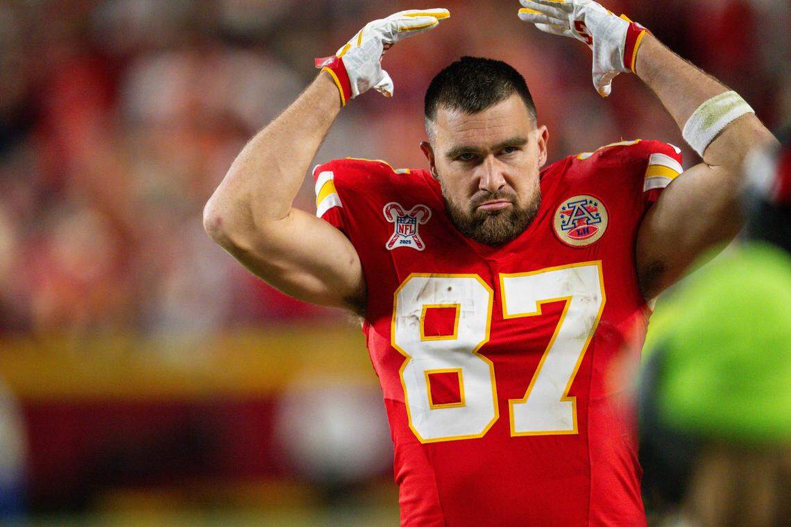Kansas City Chiefs tight end Travis Kelce (87) pumps up the crowd in the second half of the Chiefs game vs. the Denver Broncos on Thursday, December 25, 2025, at GEHA Field at Arrowhead Stadium.