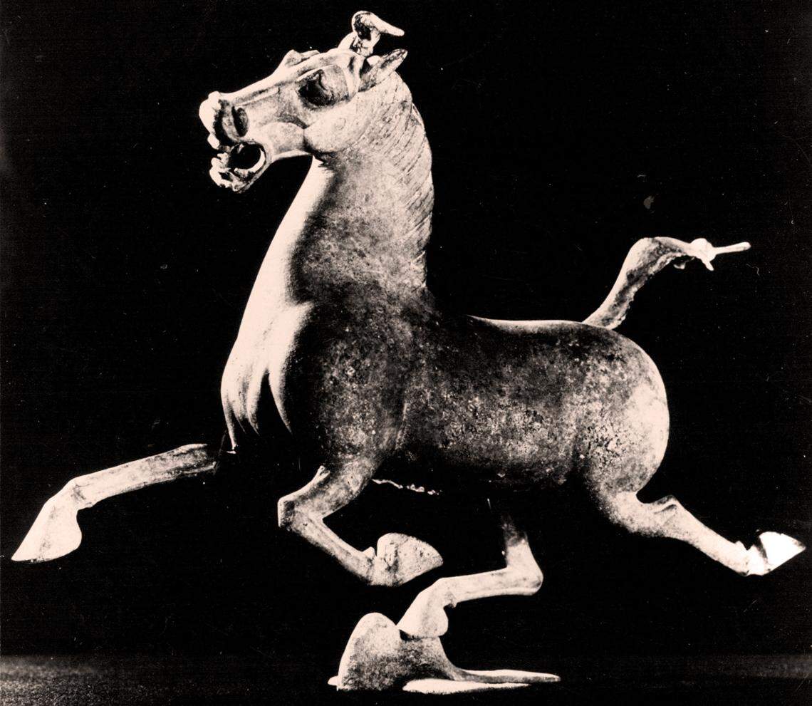 Nelson Gallery of Art - Chinese Exhibition 1975