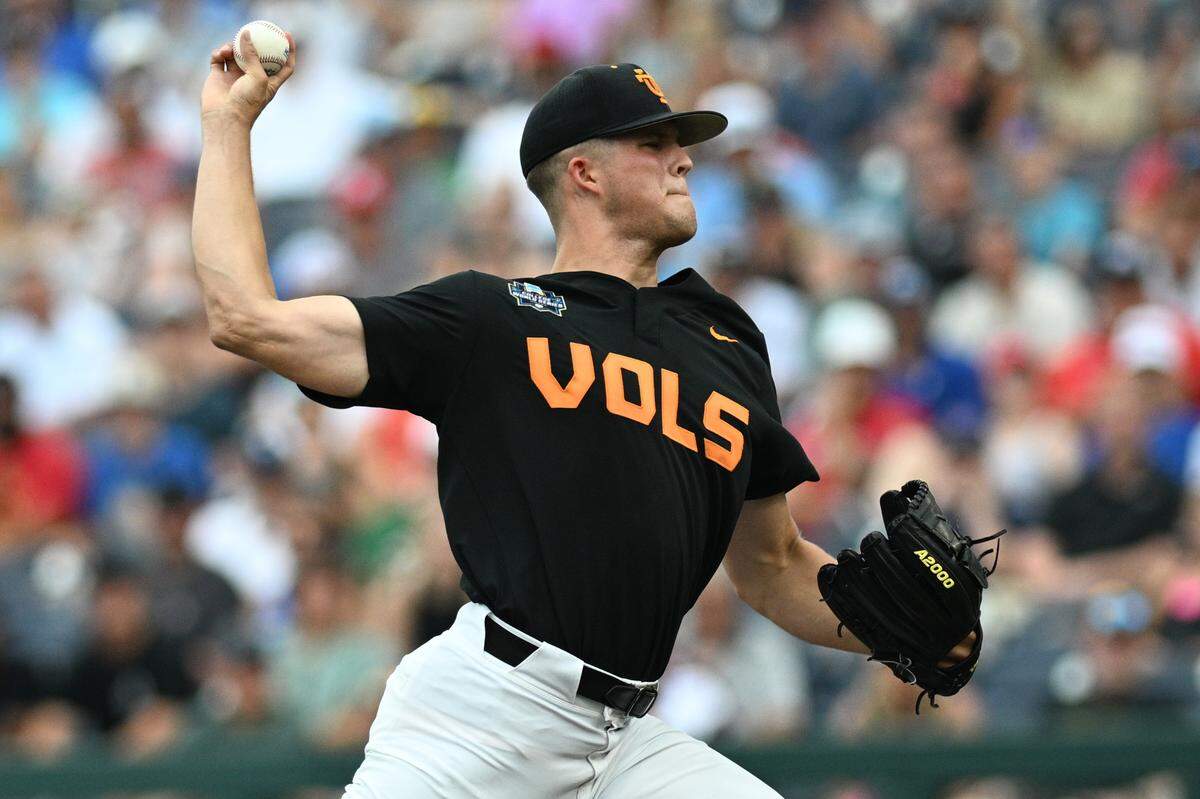 The Kansas City Royals on Monday drafted former Tennessee Volunteers pitcher Drew Beam.