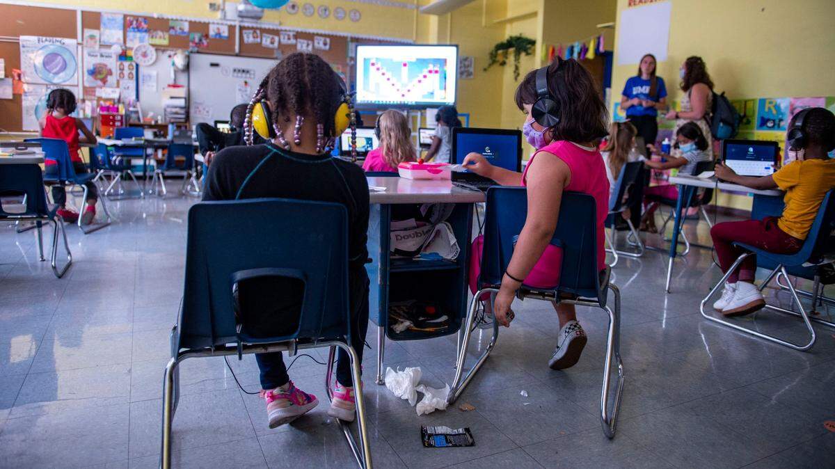 ‘Extremely sad’: Kansas middle school student dies of COVID-19, education official says