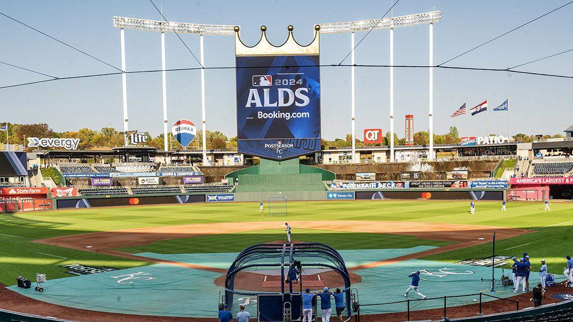 The teams and leaders have held private talks, but haven’t looped the rest of us in.