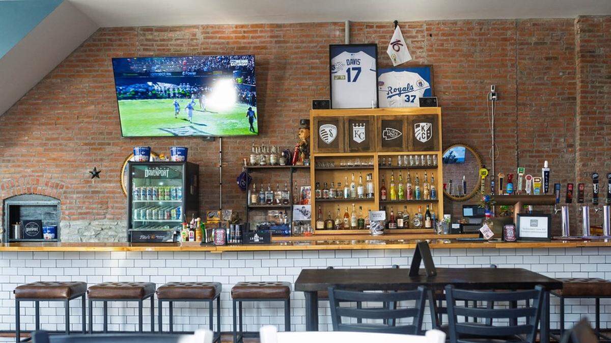 The Davenport, a bar at 401 N. Sixth St. in Strawberry Hill, will close this Sunday.