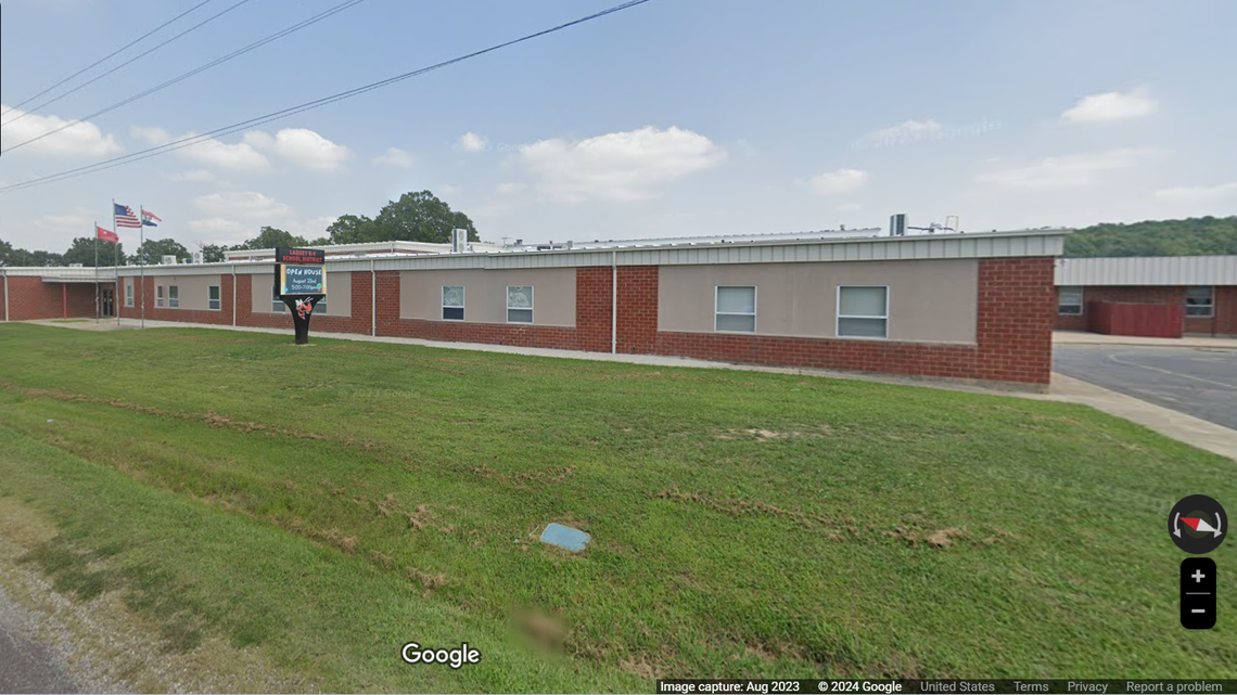 Classmates acted as ‘lookouts’ during teacher’s sex acts with student, Missouri cops say