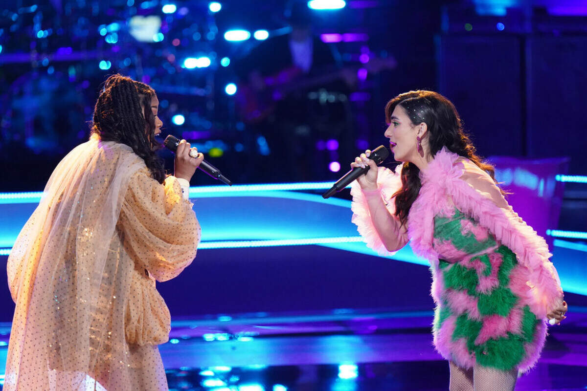 Overland Park native Kate Cosentino, right, and teammate Tiana Goss went head-to-head Monday in the “Battles” round on “The Voice.” Their coach, Niall Horan, chose Cosentino to advance. But Change the Rapper “stole” Goss and added her to his team.