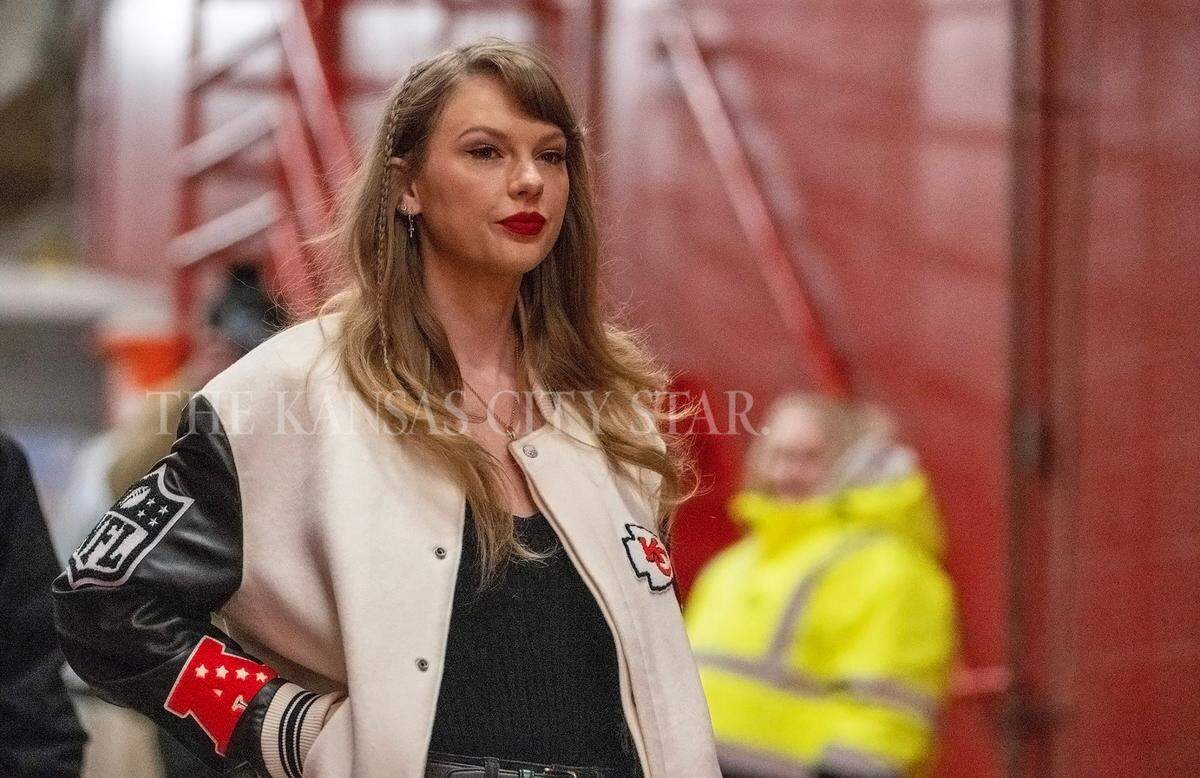 &nbsp;Taylor&nbsp;Swift arrives for the Chiefs game against the Cincinnati Bengals game on Sunday, Dec. 31, 2023