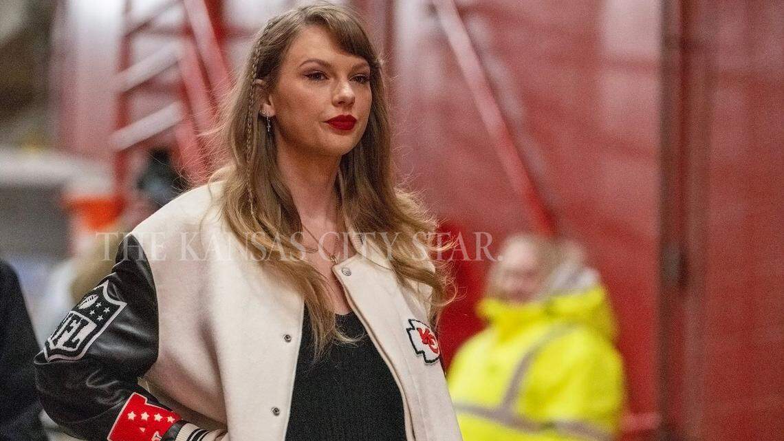 Pop superstar Taylor Swift, who is dating Chiefs tight end Travis Kelce, arrives for the Chiefs game against the Cincinnati Bengals game on Sunday, Dec. 31, 2023, at GEHA Field at Arrowhead Stadium.