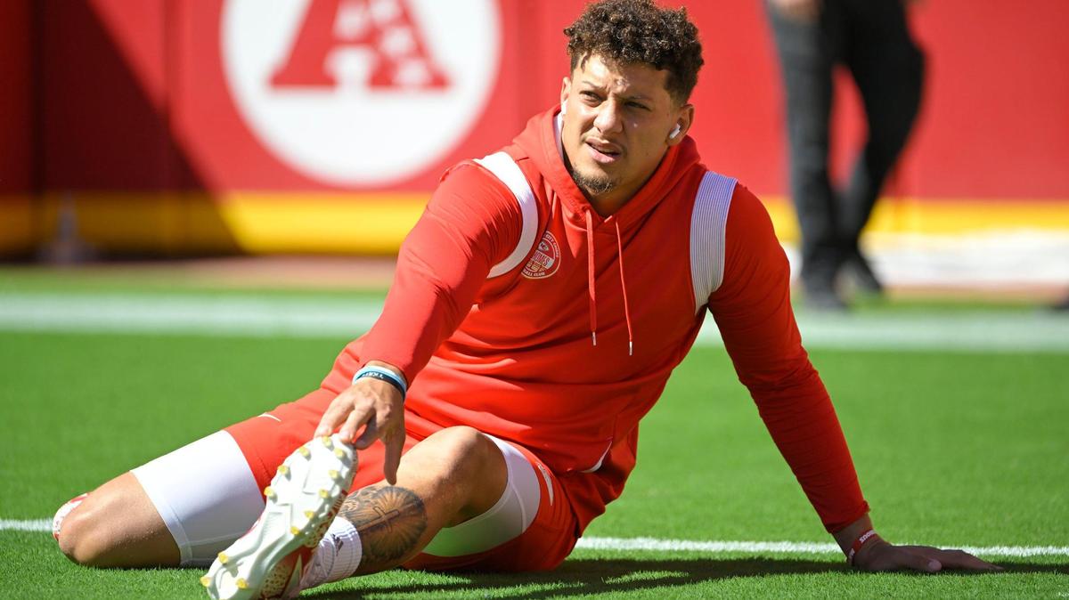 Chiefs quarterback Patrick Mahomes warms up before the game against Chicago on Sunday, Sept. 24, 2023, at GEHA Field at Arrowhead Stadium in Kansas City.