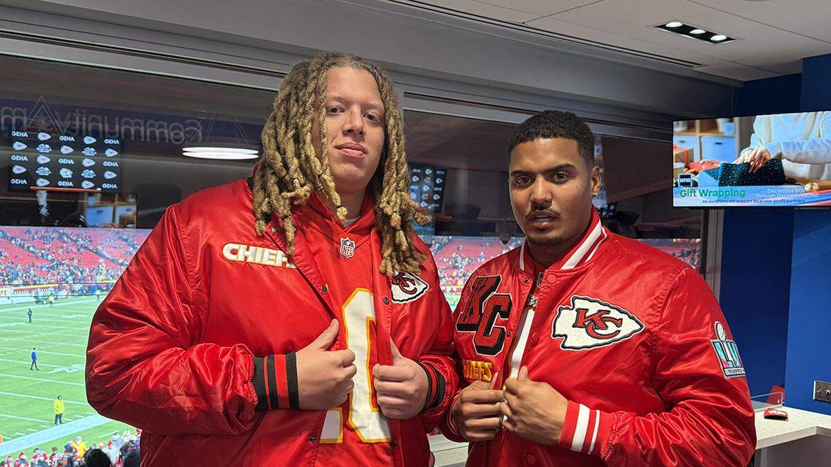 Deshaun Durham and the Last Prisoner Project’s Donte West at a recent Chiefs game.