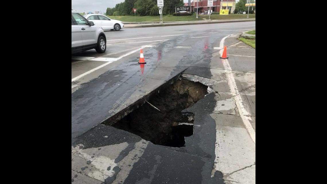 A sinkhole on the ramp from northbound Interstate 35 to Missouri 92 had officials on Sunday urging drivers to seek alternate ways into Kearney.