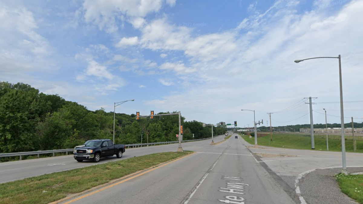 A driver died after a Wednesday afternoon crash with a stoplight at 95th Terrace and Bannister Road in south Kansas City, according to police.