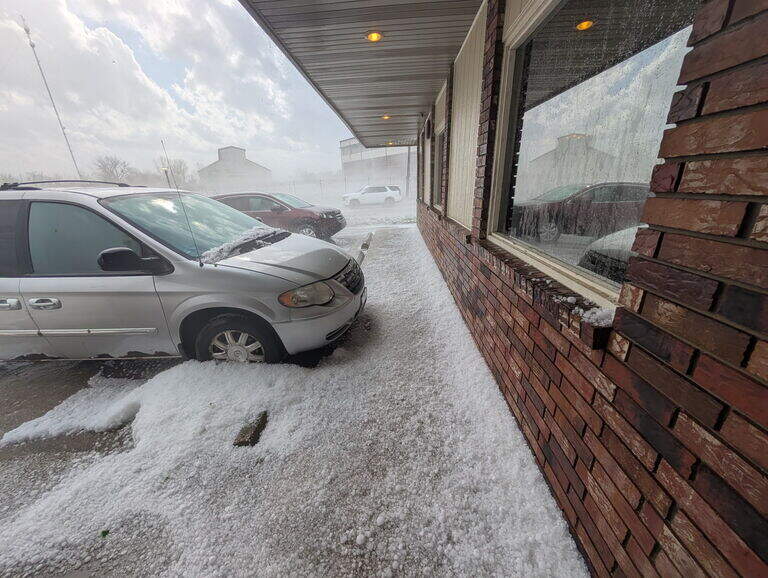 Baseball-sized hail damages vehicles and homes in Kansas | Kansas City Star