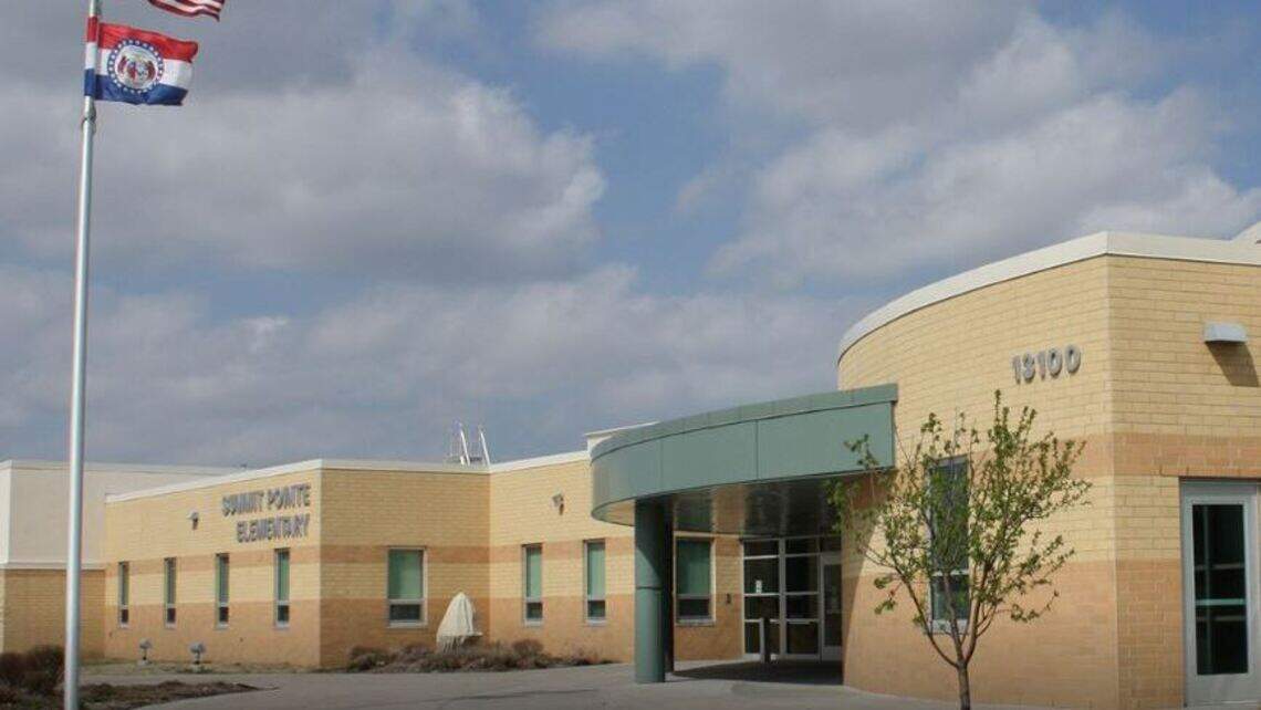 Car crashes into elementary school in Kansas City | Kansas City Star