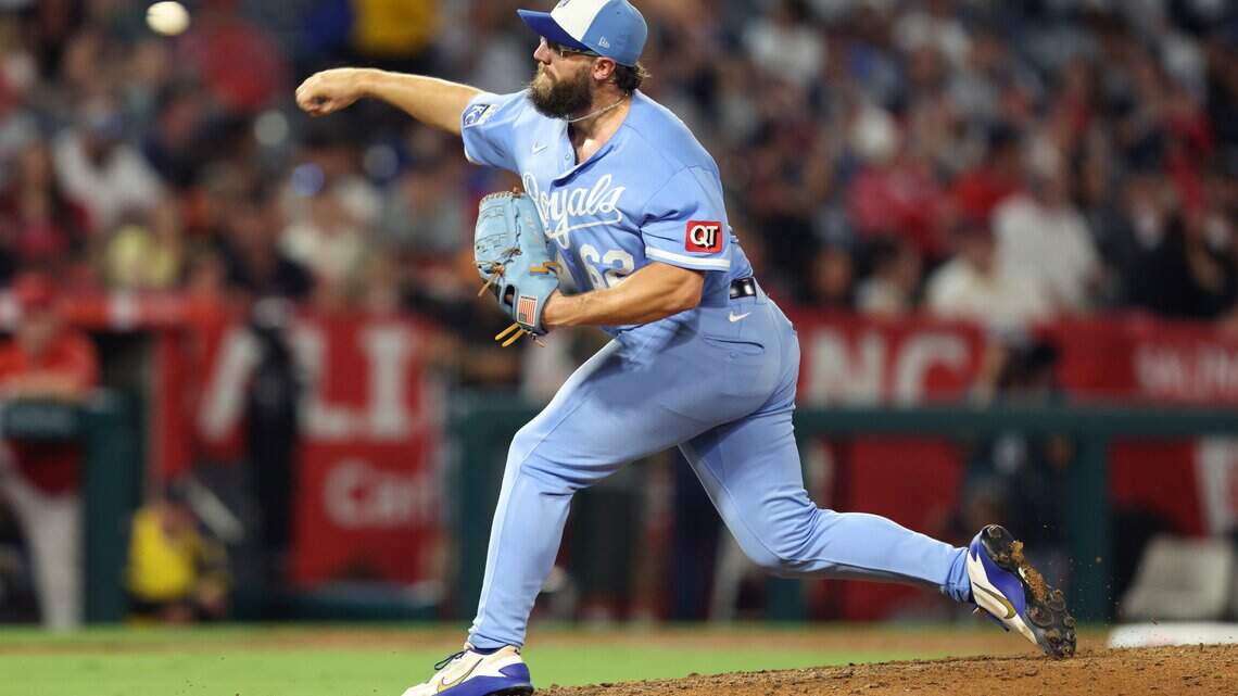 Randy Dobnak is making a case to remain in Royals’ starting rotation. Here’s how