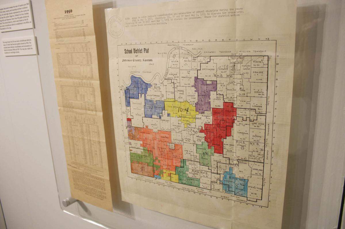 This map shows the various smaller school districts that existed in Johnson County in 1951.