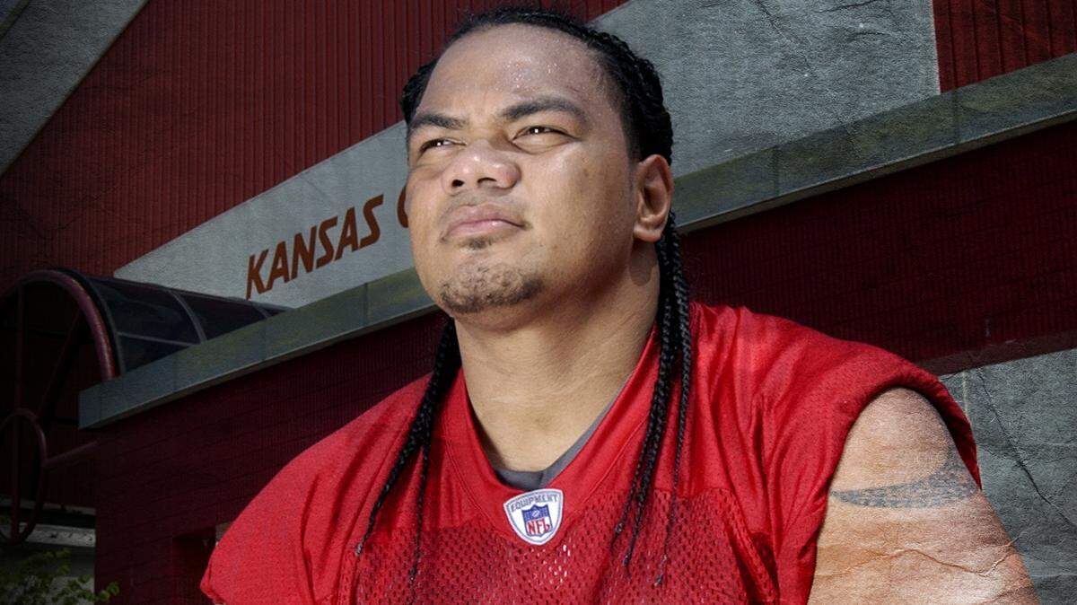 From Kansas City Chiefs to prison and mysterious death: What happened to Junior Siavii?
