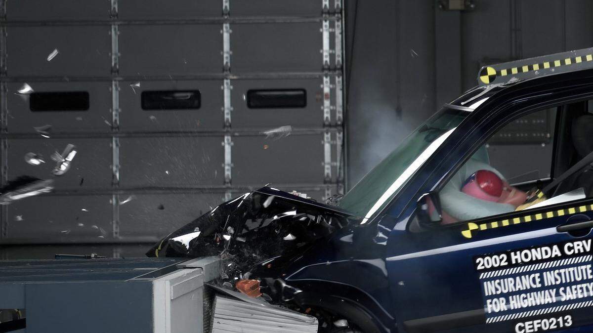 This undated file photo provided by the Insurance Institute for Highway Safety shows a crash test of a 2002 Honda CR-V, one of the models subject to a recall to repair faulty air bags. Honda on Wednesday, Dec. 3, 2014 said it will expand a recall of cars with Takata driver's side air bags to all 50 states. 