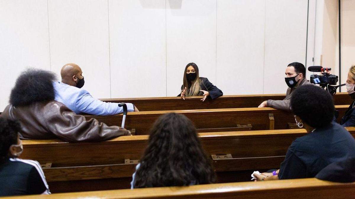 Kim Kardashian West meets with members of Julius Jones’ family at Tabernacle Baptist Church of Oklahoma City.