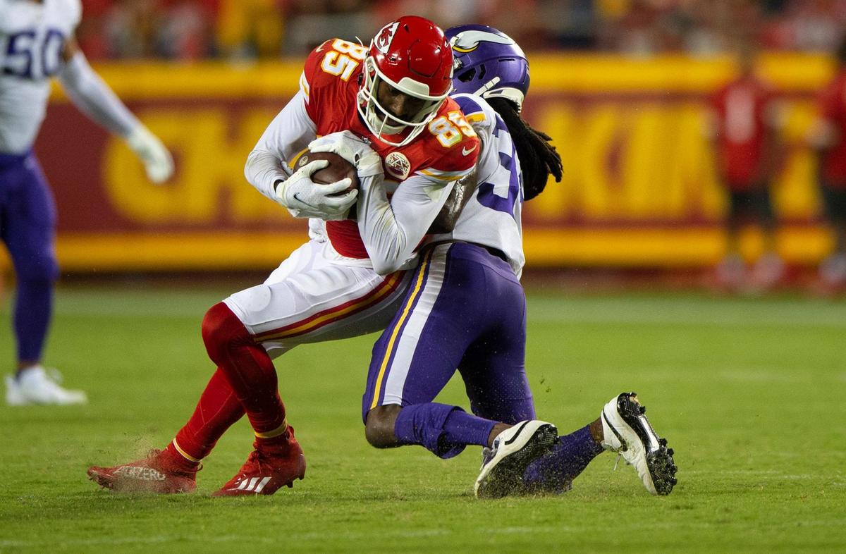 Chiefs Kansas City Chiefs wide receiver Marcus Kemp (85) snagged a pass during the second quarter against the Minnesota Vikings on Friday, Aug. 27, at Arrowhead Stadium in Kansas City.