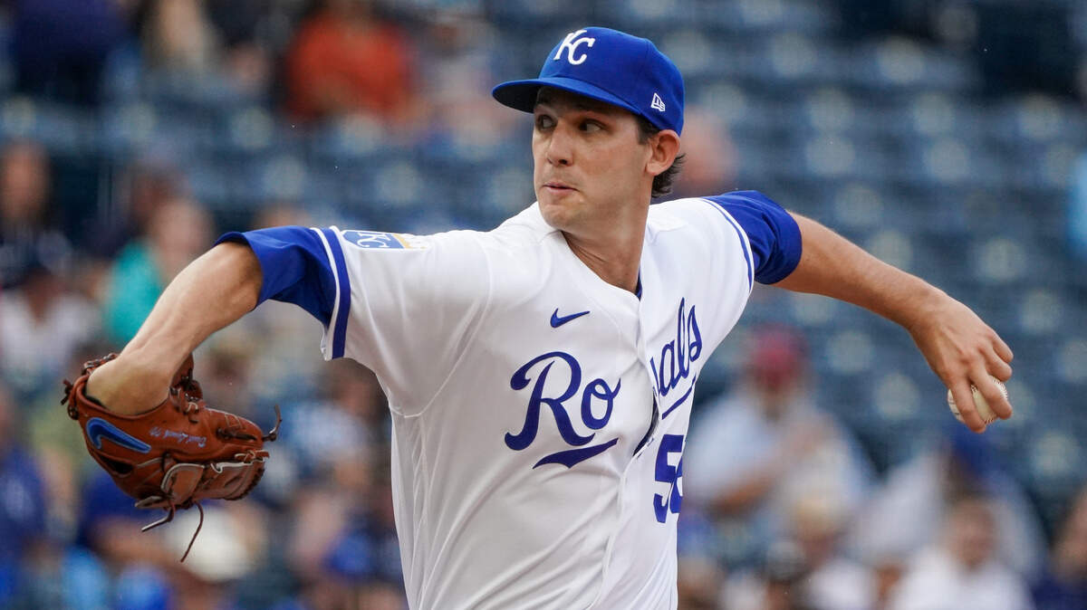 Kansas City Royals starting pitcher Daniel Lynch IV (52) delivers a pitch against the Detroit Tigers in the first inning at Kauffman Stadium on July 18, 2023.